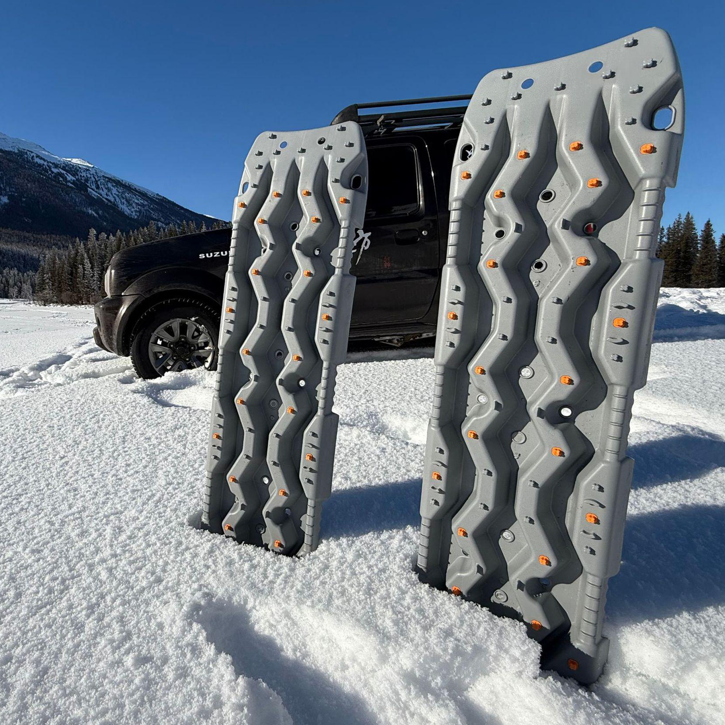 Car Traction Boards Sand & Snow Recovery Tracks